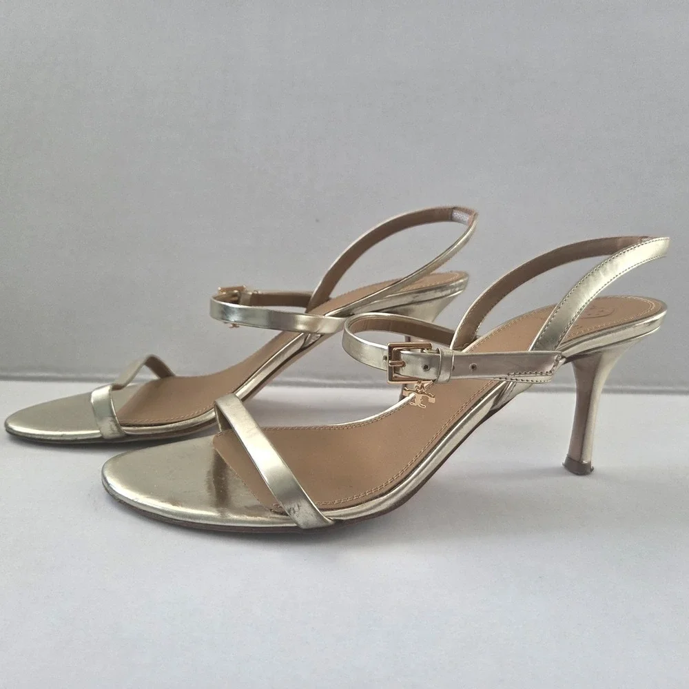 Tory Burch Womens Gold Metallic Ankle Strap Sandals Heels Size 8 Logo Charm